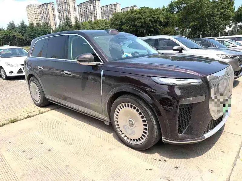 Voyah Taishan PHEV 2026 Max+ Edition — миниатюра 2