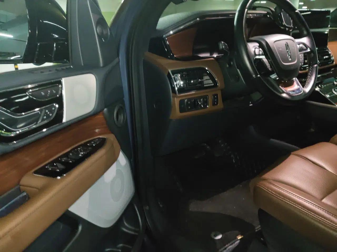 Lincoln Navigator 2022 3.5T Prestige Edition — миниатюра 16