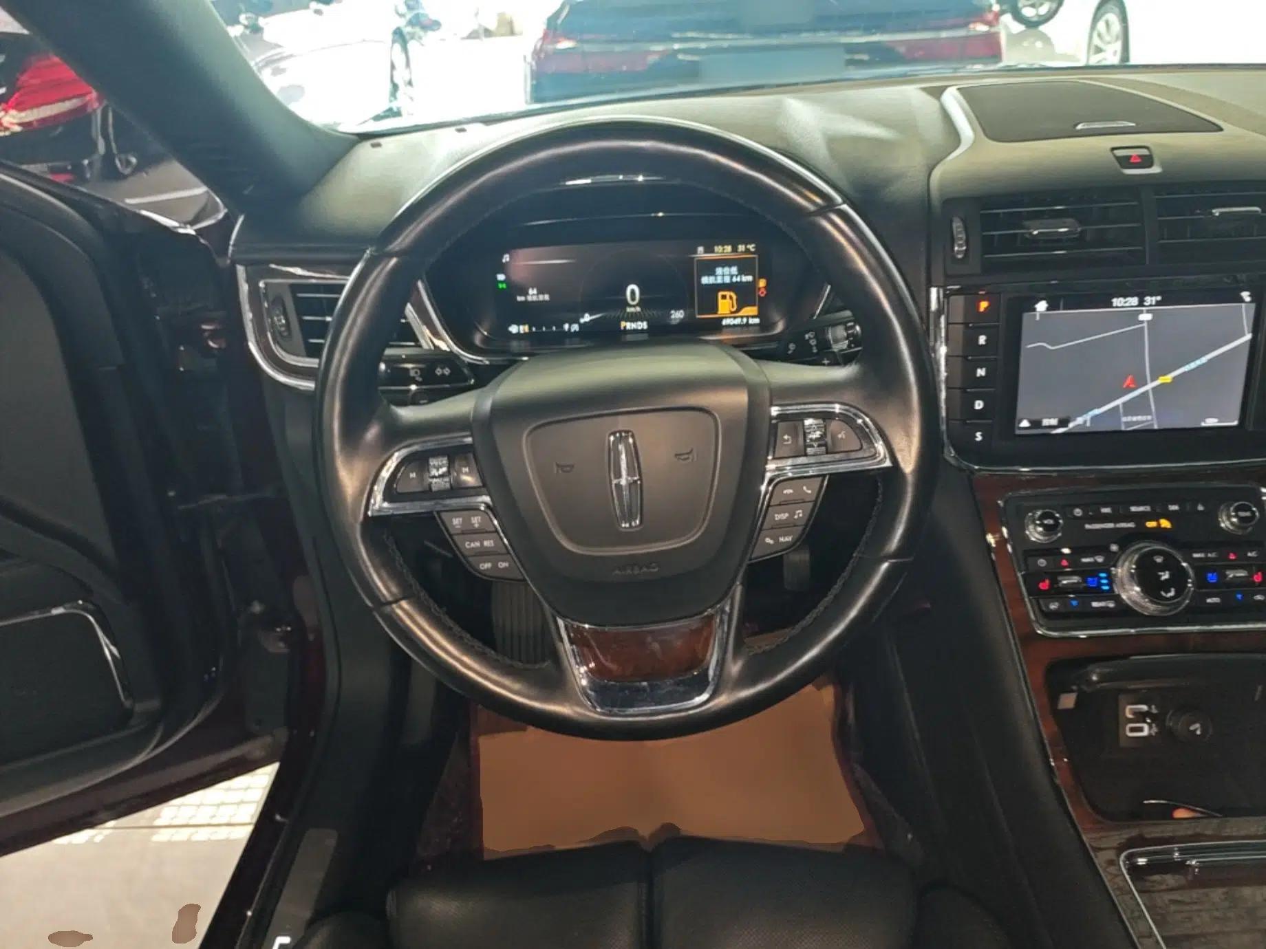 Lincoln Continental 2018 2.0T Two-Wheel Drive Luxury Edition — миниатюра 13