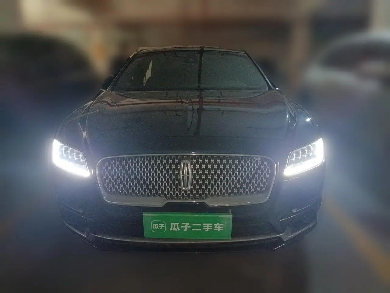 Lincoln Continental 2017 2.0T Two-Wheel-Drive Luxury Edition — миниатюра 2