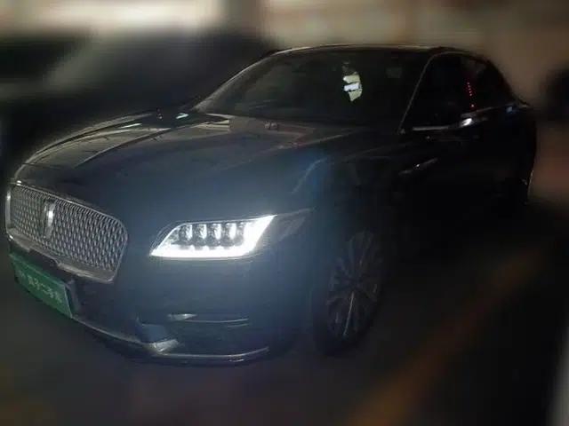 Lincoln Continental 2017 2.0T Two-Wheel-Drive Luxury Edition