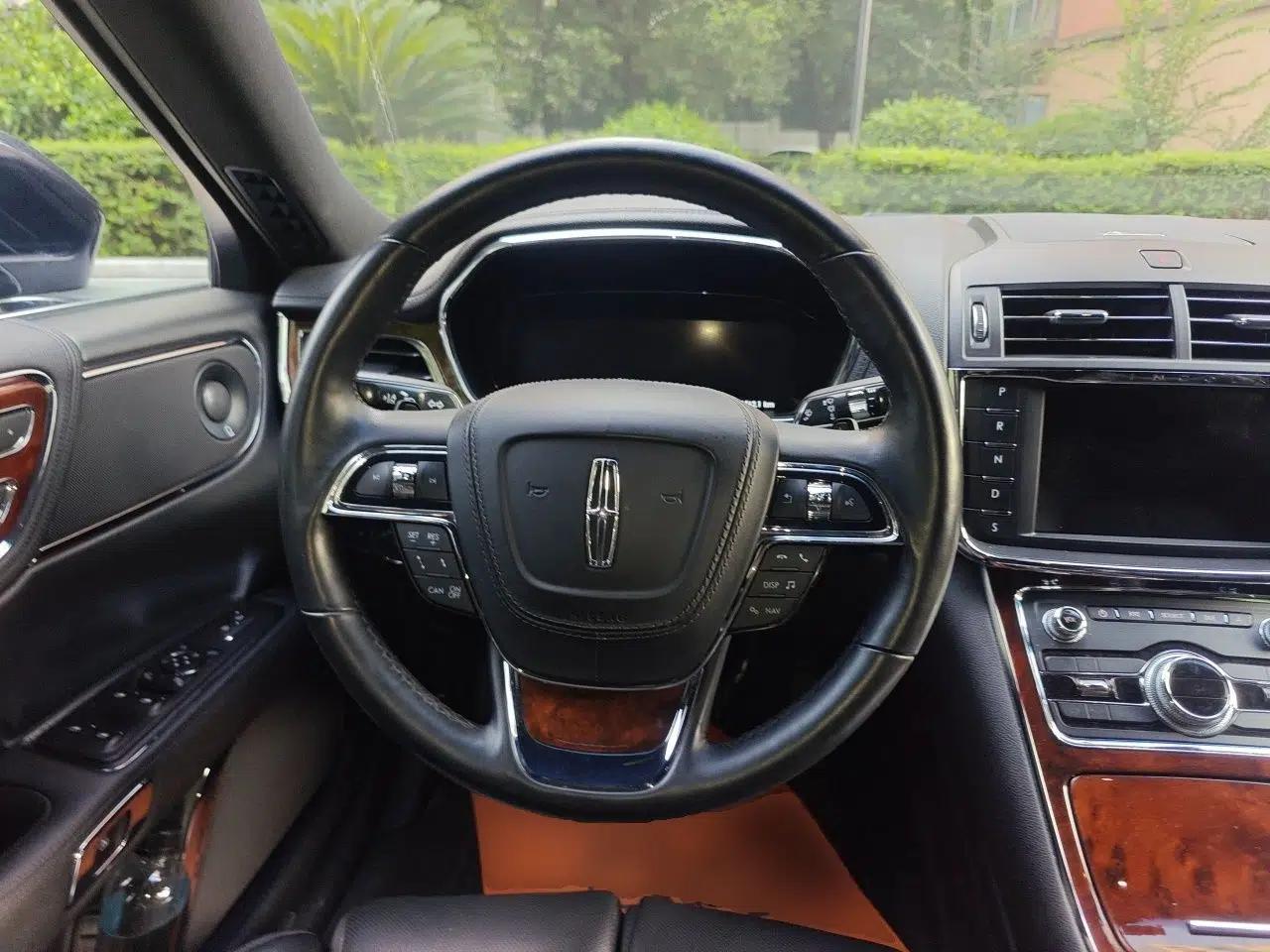 Lincoln Continental 2017 2.0T Two-Wheel Drive Prestige Edition — миниатюра 10