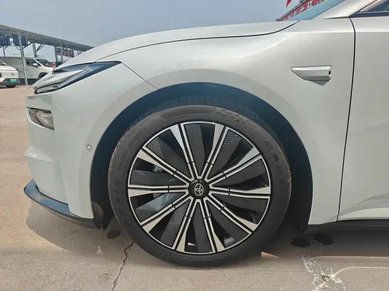 Platinum 7 2026 Model 700 Max LiDAR Edition — миниатюра 9