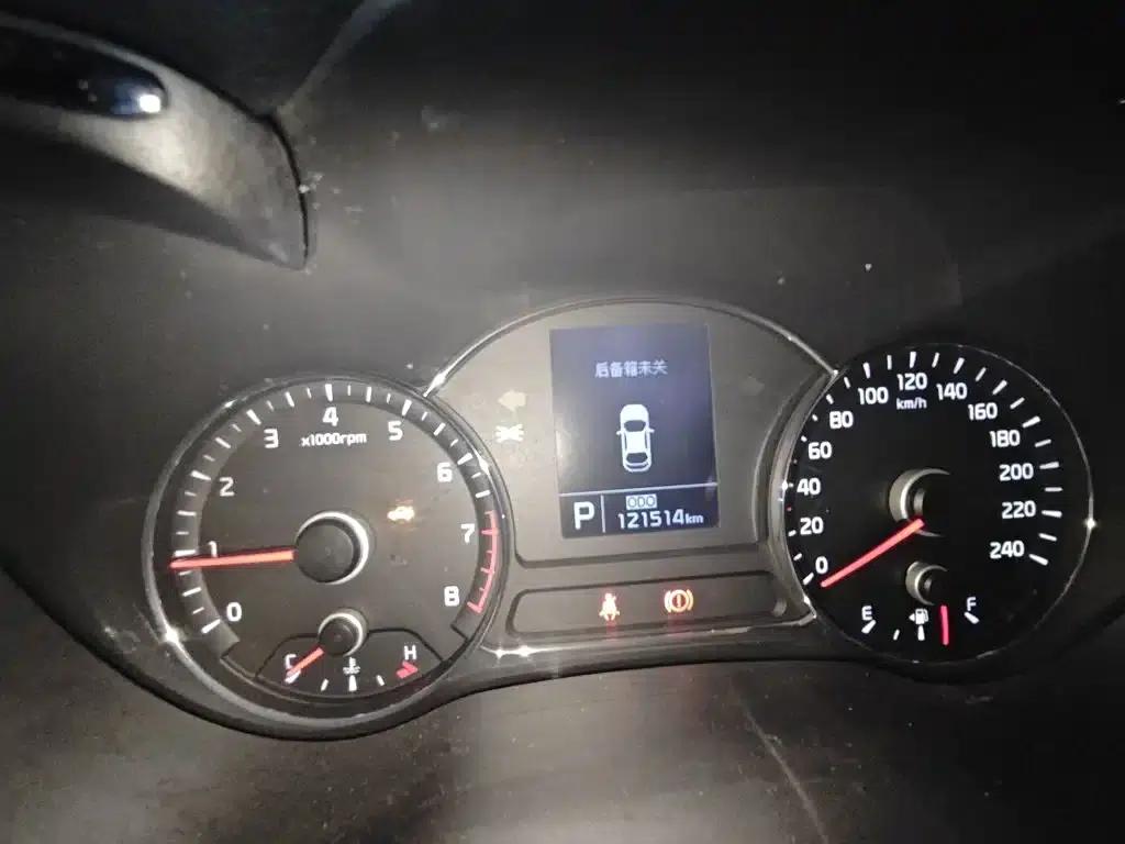 Kia K3 2013 1.6L Automatic GLS — миниатюра 9