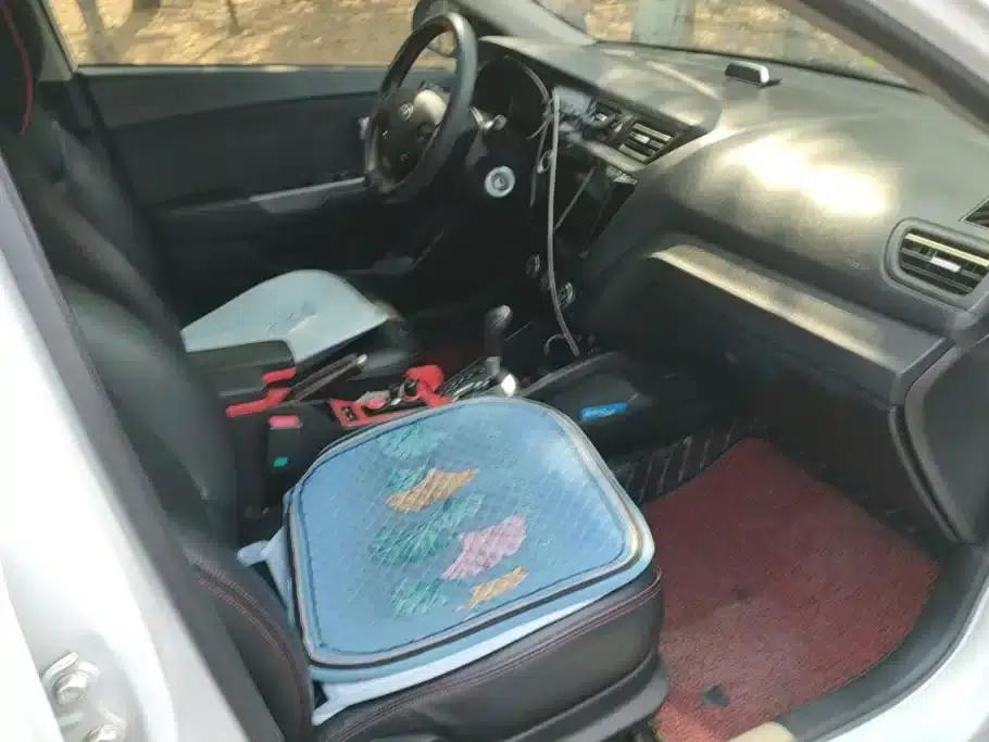Kia K2 2015 Sedan 1.4L AT GLS — миниатюра 8