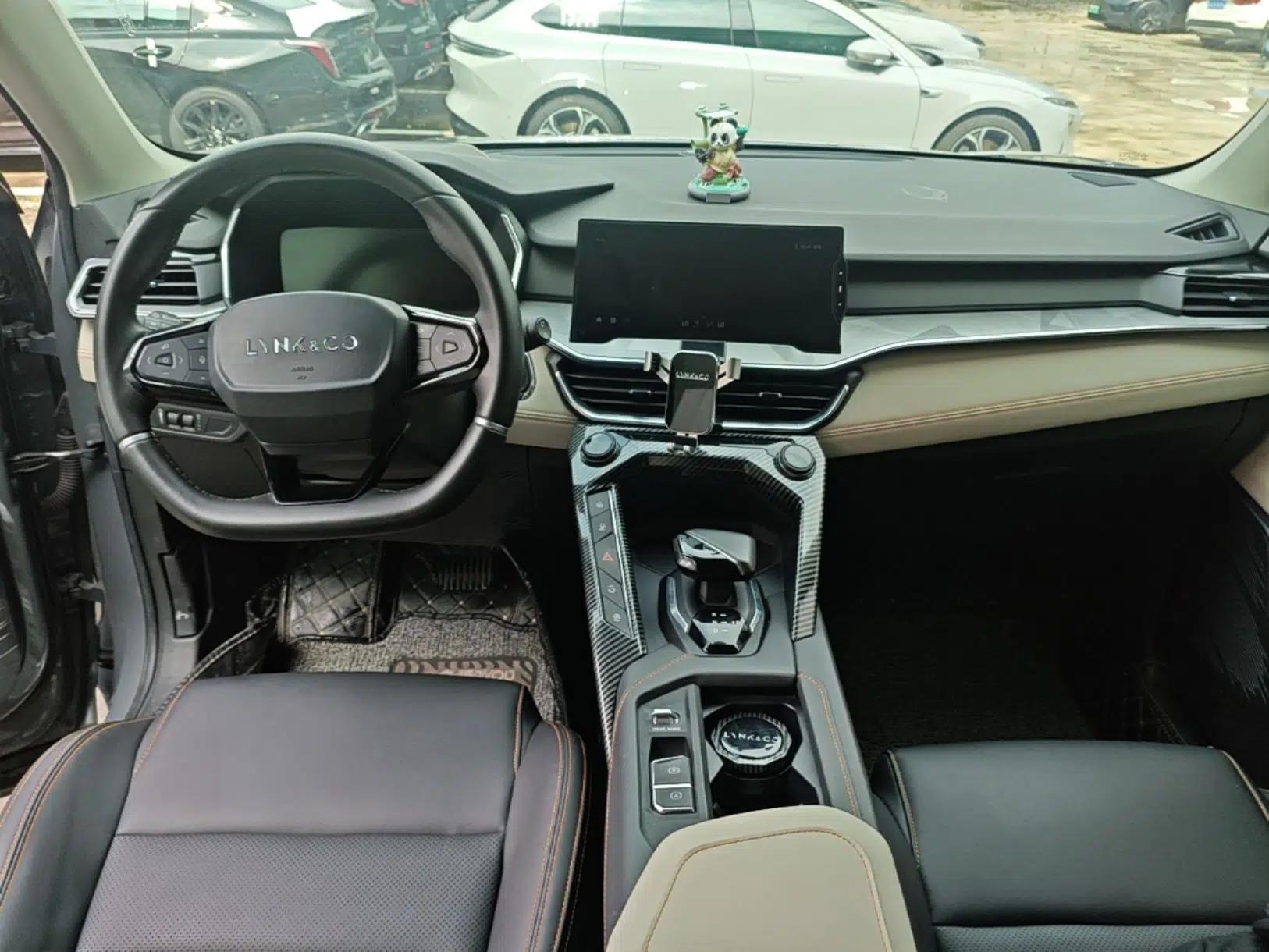 Lynk & Co 06 EM-P 2022 PHEV 84 km Range Pro Version — миниатюра 12