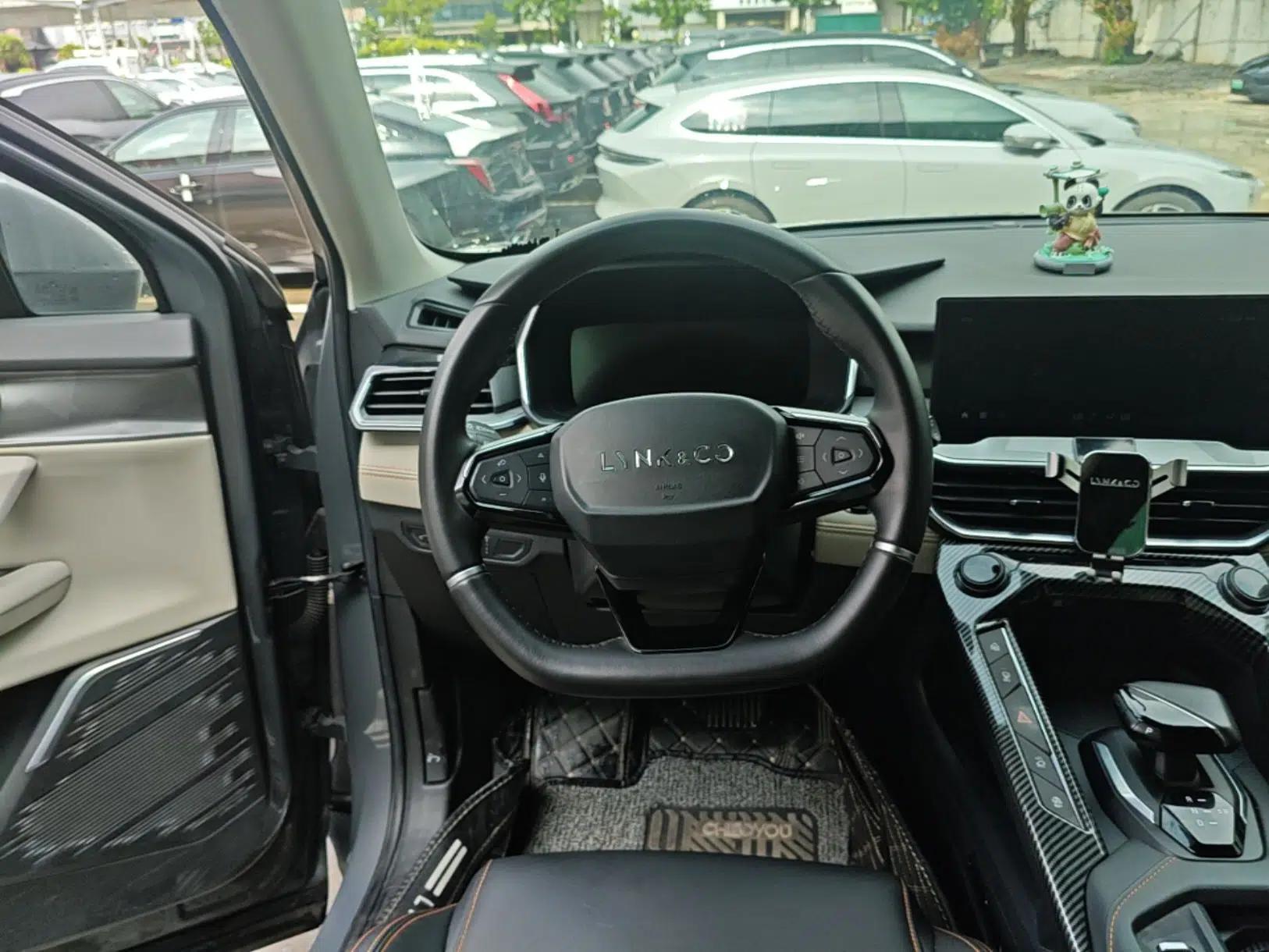 Lynk & Co 06 EM-P 2022 PHEV 84 km Range Pro Version — миниатюра 13