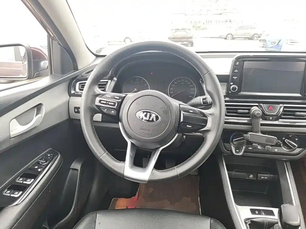 2018 Kia Forte 1.6L Manual Smart Sunroof Edition Value — миниатюра 11