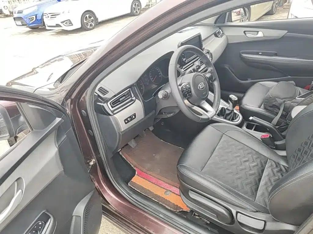 2018 Kia Forte 1.6L Manual Smart Sunroof Edition Value — миниатюра 16