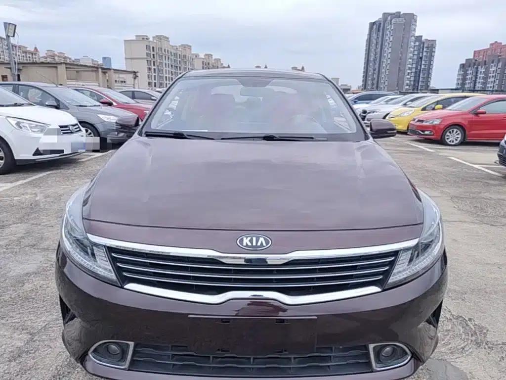 2018 Kia Forte 1.6L Manual Smart Sunroof Edition Value — миниатюра 3