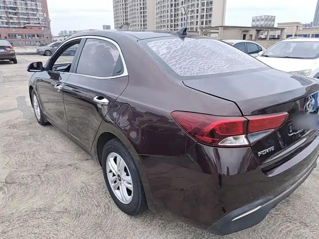 2018 Kia Forte 1.6L Manual Smart Sunroof Edition Value — миниатюра 5
