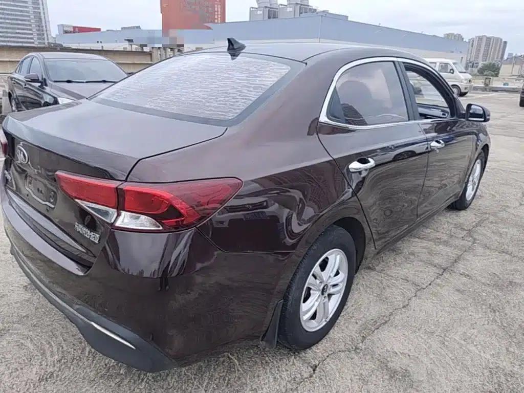 2018 Kia Forte 1.6L Manual Smart Sunroof Edition Value — миниатюра 7