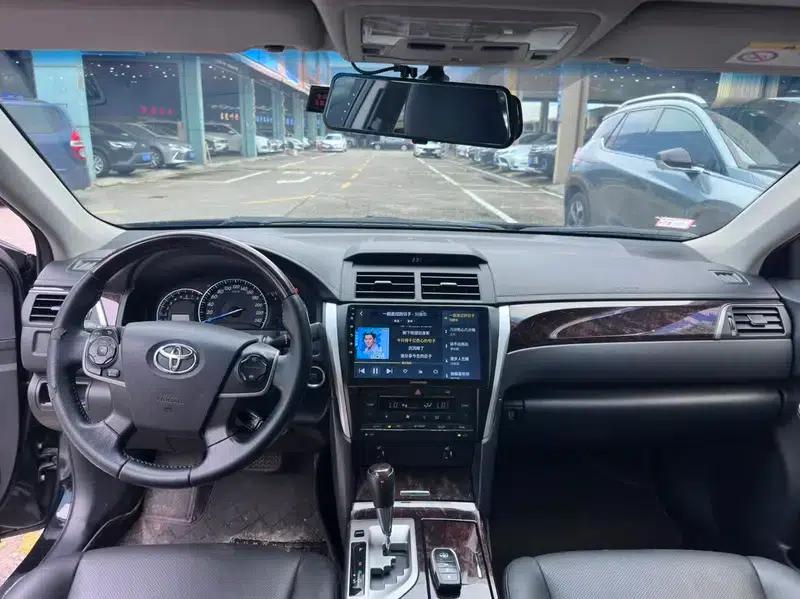 2015 Camry 2.5G Luxury Navigation Edition — миниатюра 6