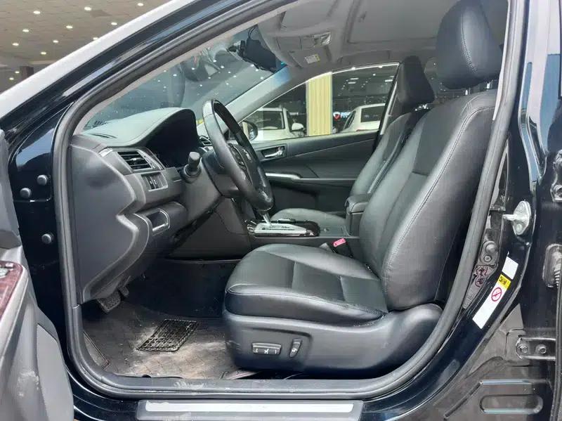 2015 Camry 2.5G Luxury Navigation Edition — миниатюра 8