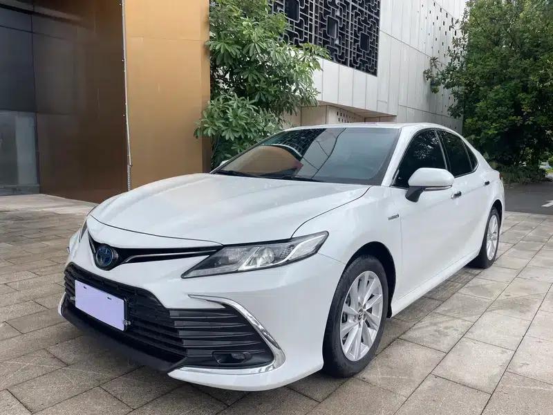 Camry 2021 Hybrid 2.5HGVP Leading Edition — миниатюра 1