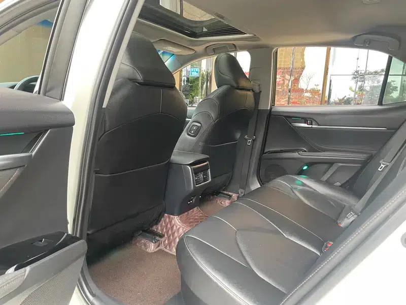 Camry 2021 Hybrid 2.5HGVP Leading Edition — миниатюра 14
