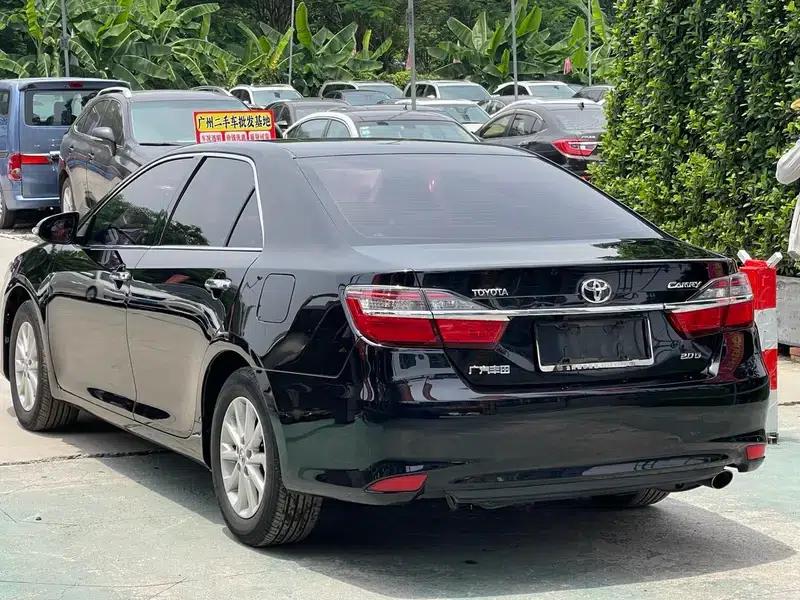 Camry 2016 2.0G 10th Anniversary Leading Edition — миниатюра 4