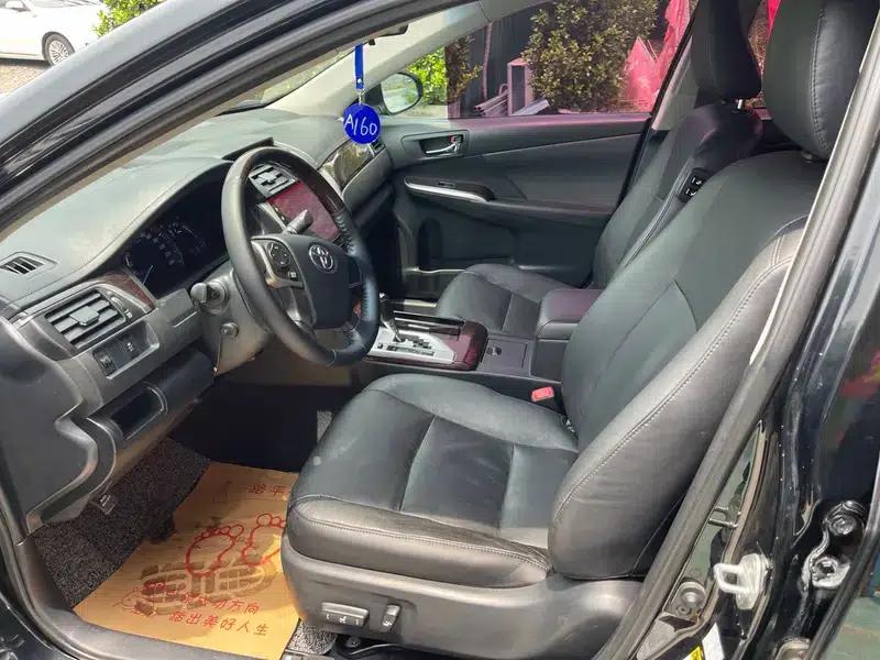Camry 2016 2.0G 10th Anniversary Leading Edition — миниатюра 9