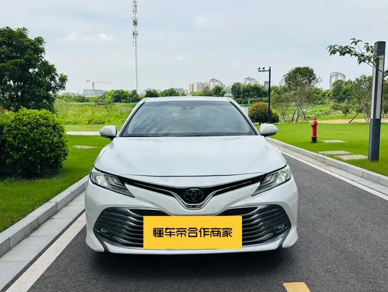 Camry 2019 Facelift 2.0G Luxury Edition — миниатюра 2