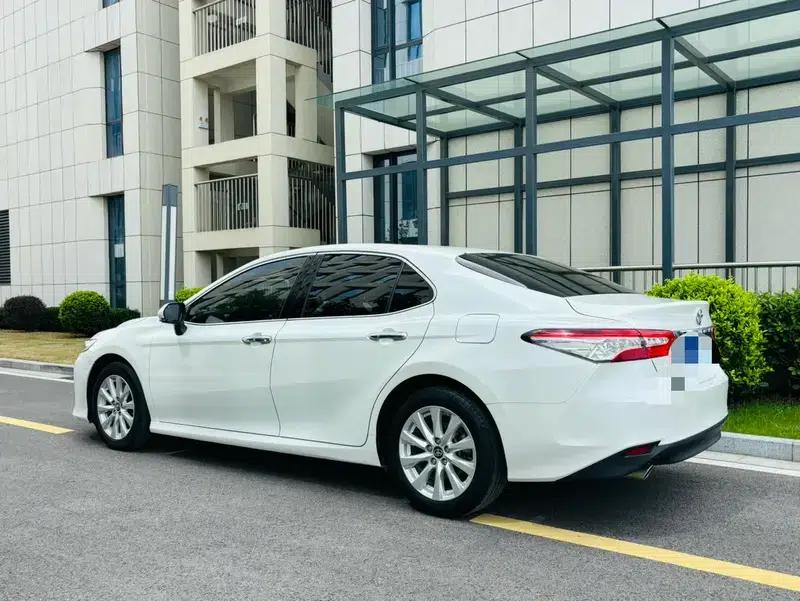 Camry 2019 Facelift 2.0G Luxury Edition — миниатюра 5
