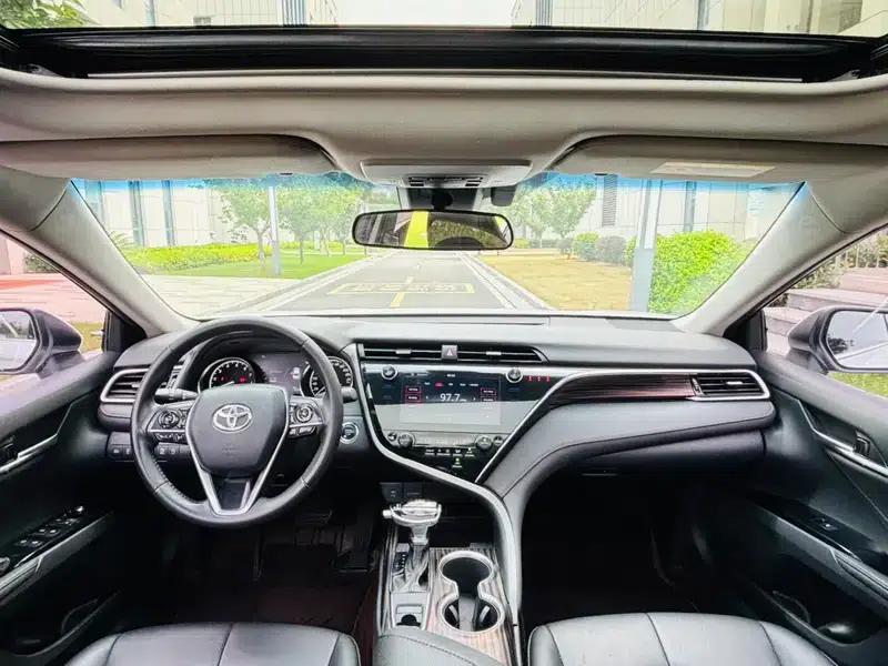 Camry 2019 Facelift 2.0G Luxury Edition — миниатюра 8