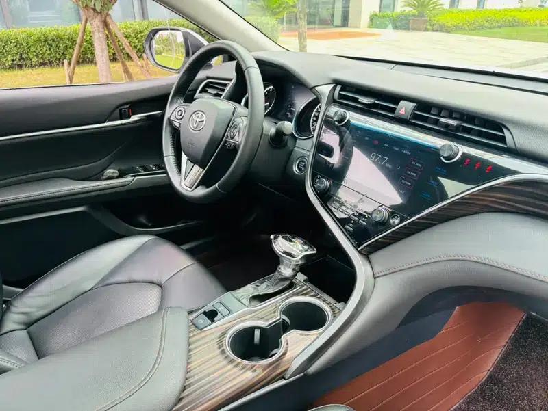 Camry 2019 Facelift 2.0G Luxury Edition — миниатюра 9