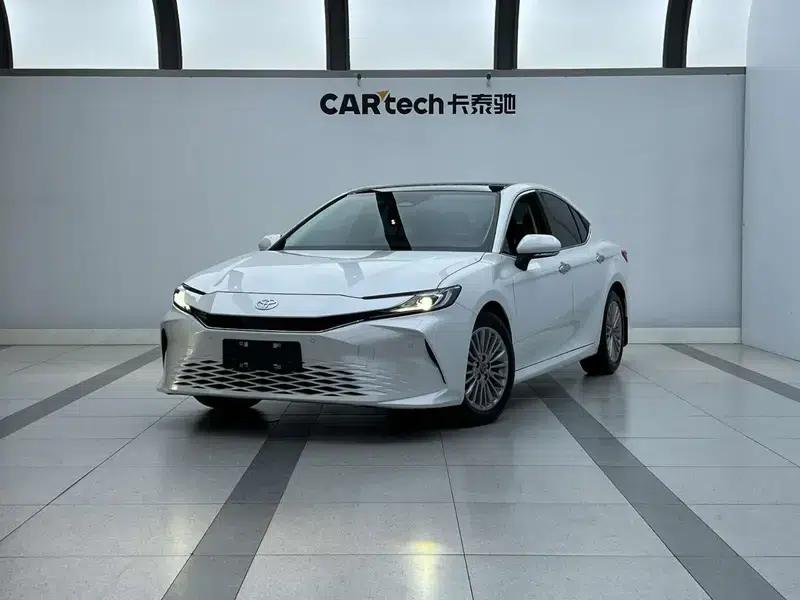 2024 Camry Hybrid 2.0HG Premium Edition — миниатюра 1