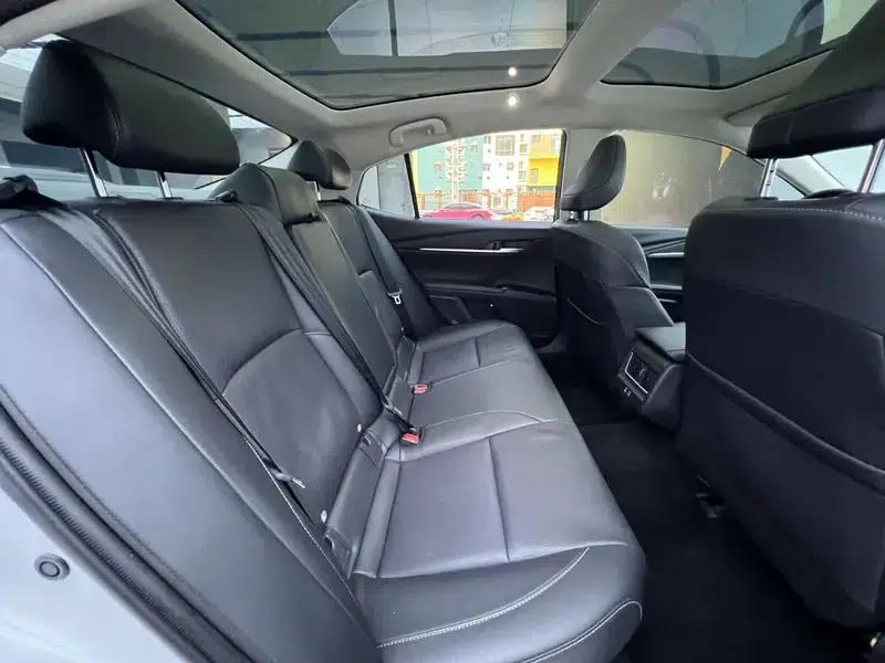 2024 Camry Hybrid 2.0HG Premium Edition — миниатюра 24