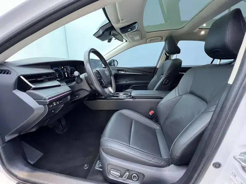 2024 Camry Hybrid 2.0HG Premium Edition — миниатюра 28