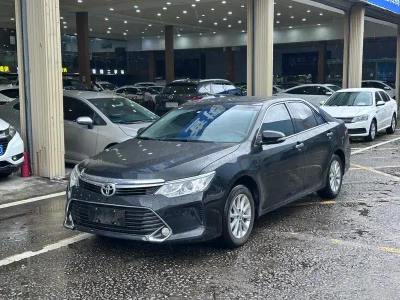 Camry 2016 2.0G 10th Anniversary Leading Edition — миниатюра 1