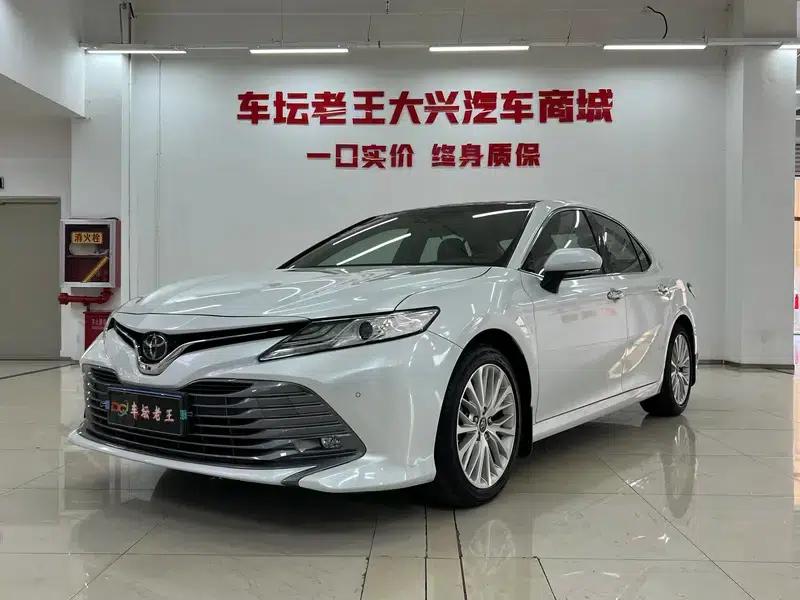 Camry 2019 Facelift 2.5G Luxury Edition — миниатюра 1