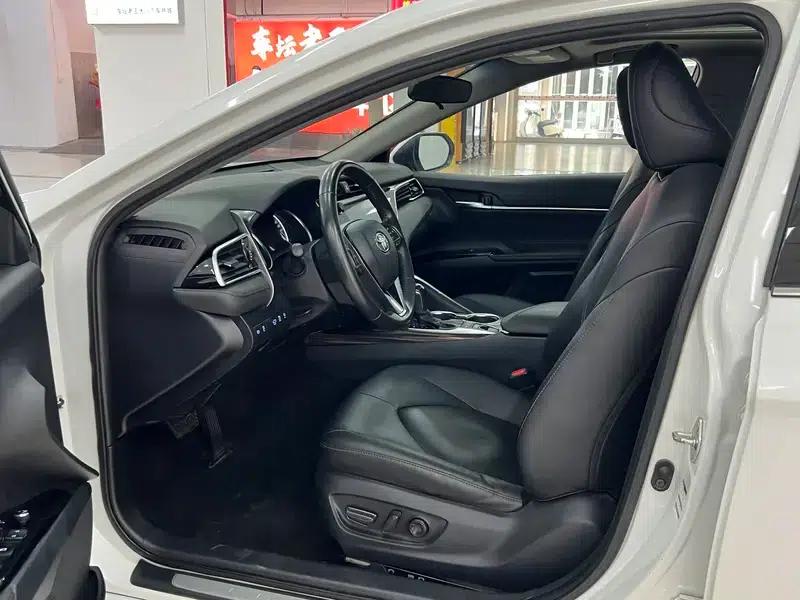 Camry 2019 Facelift 2.5G Luxury Edition — миниатюра 14
