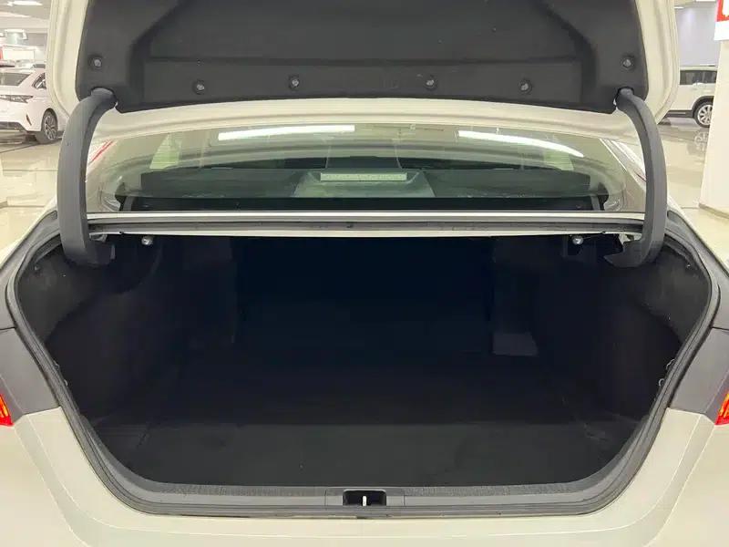Camry 2019 Facelift 2.5G Luxury Edition — миниатюра 16