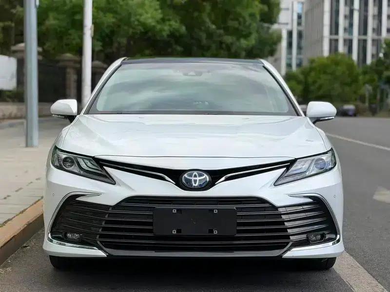 Camry 2021 Hybrid 2.5HG Luxury Edition — миниатюра 2
