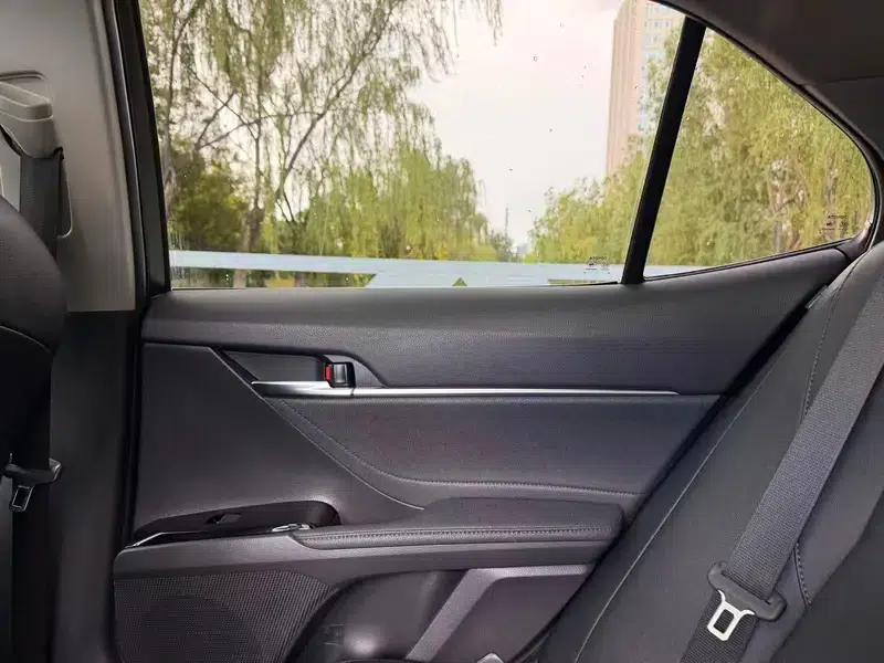 Camry 2021 Hybrid 2.5HG Luxury Edition — миниатюра 13