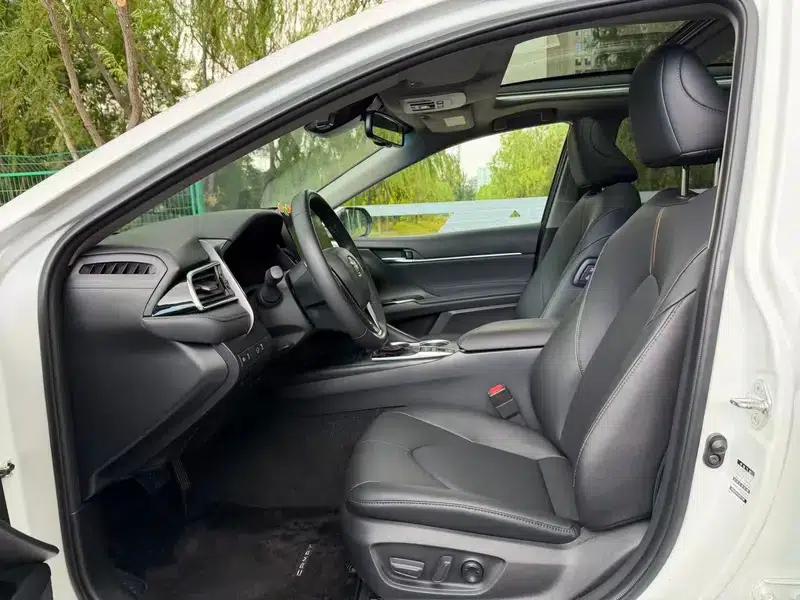 Camry 2021 Hybrid 2.5HG Luxury Edition — миниатюра 23