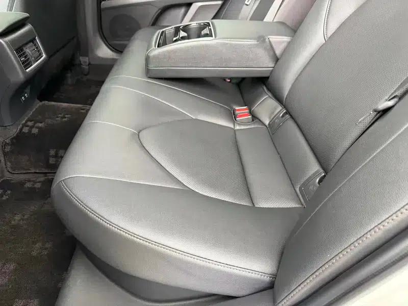 Camry 2021 Hybrid 2.5HG Luxury Edition — миниатюра 28