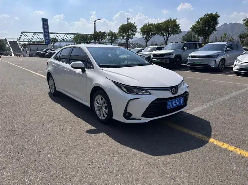 2024 Toyota Corolla 1.2T S-CVT Elite Edition — миниатюра 3