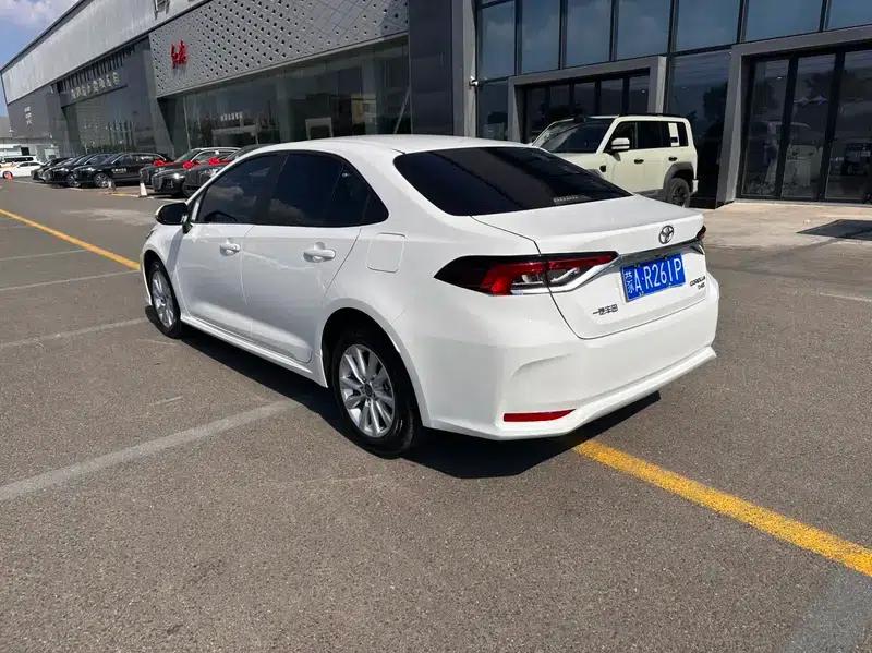 2024 Toyota Corolla 1.2T S-CVT Elite Edition — миниатюра 4