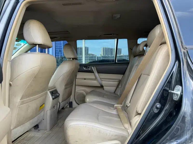 2012 Highlander 2.7L 2WD 7-seater Luxury Edition — миниатюра 11