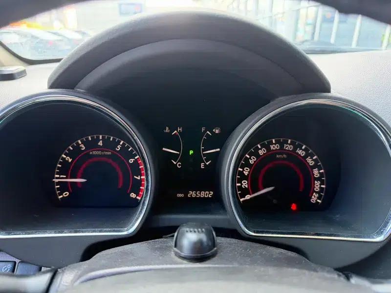 2012 Highlander 2.7L 2WD 7-seater Luxury Edition — миниатюра 6