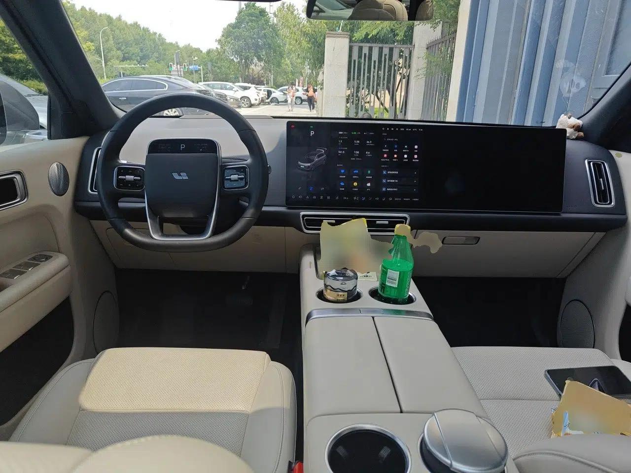 Li Auto L8 2023 Air model — миниатюра 6