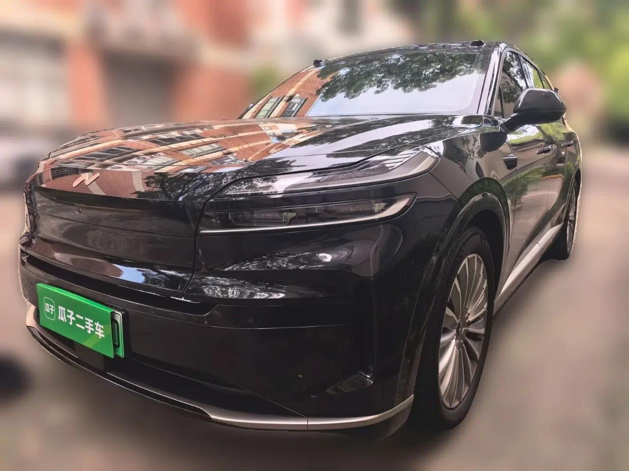 ONVO Luxeed L90 2025 Model—Max Six-Seater Version — миниатюра 1