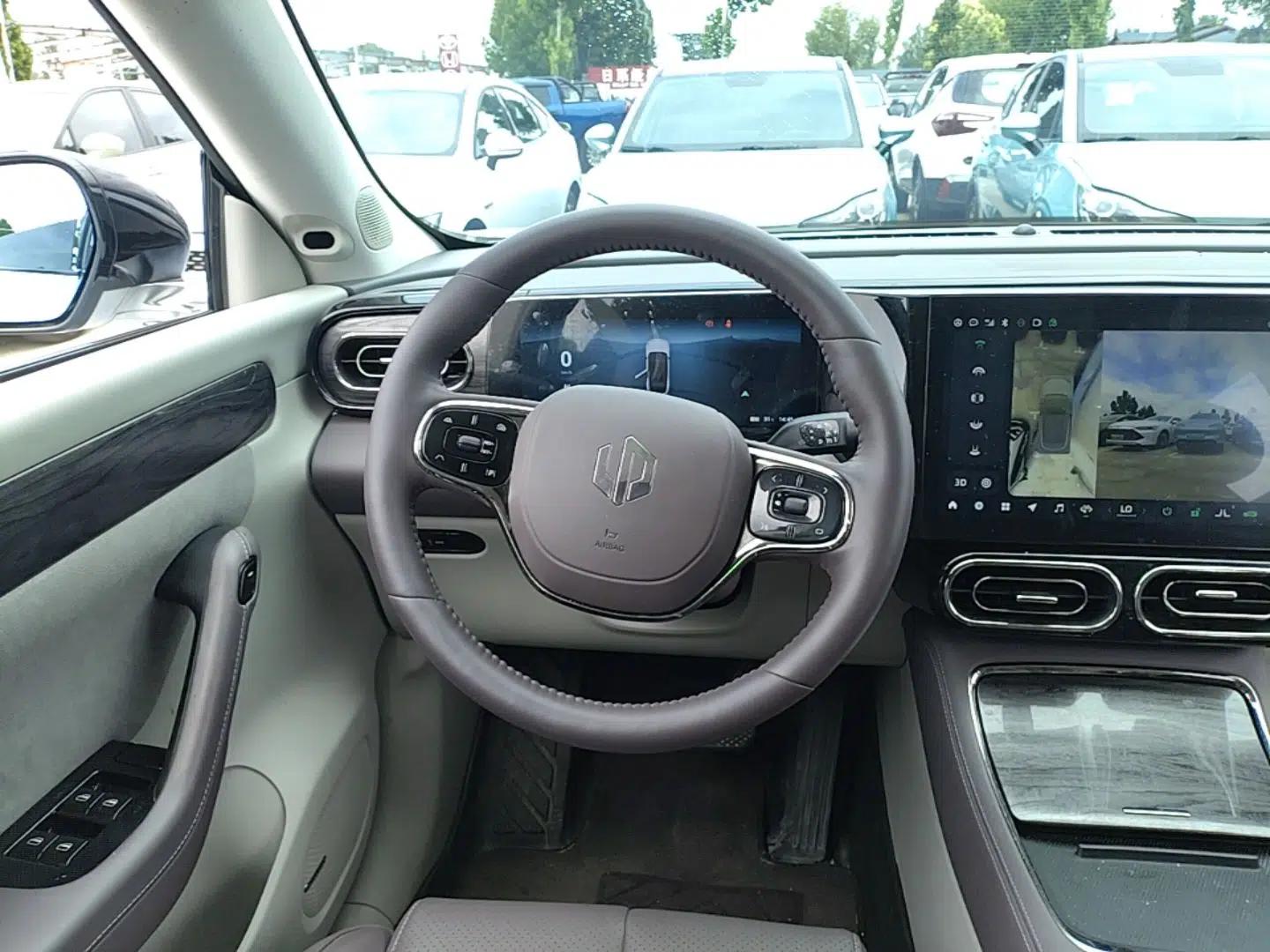 Leapmotor C11 2021 Deluxe Edition — миниатюра 13
