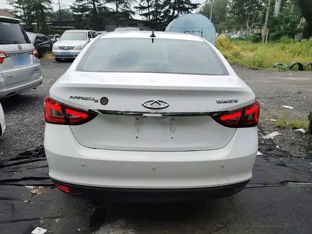 Chery Arrizo 5 2017 1.5L CVT Trendsetter Edition — миниатюра 6