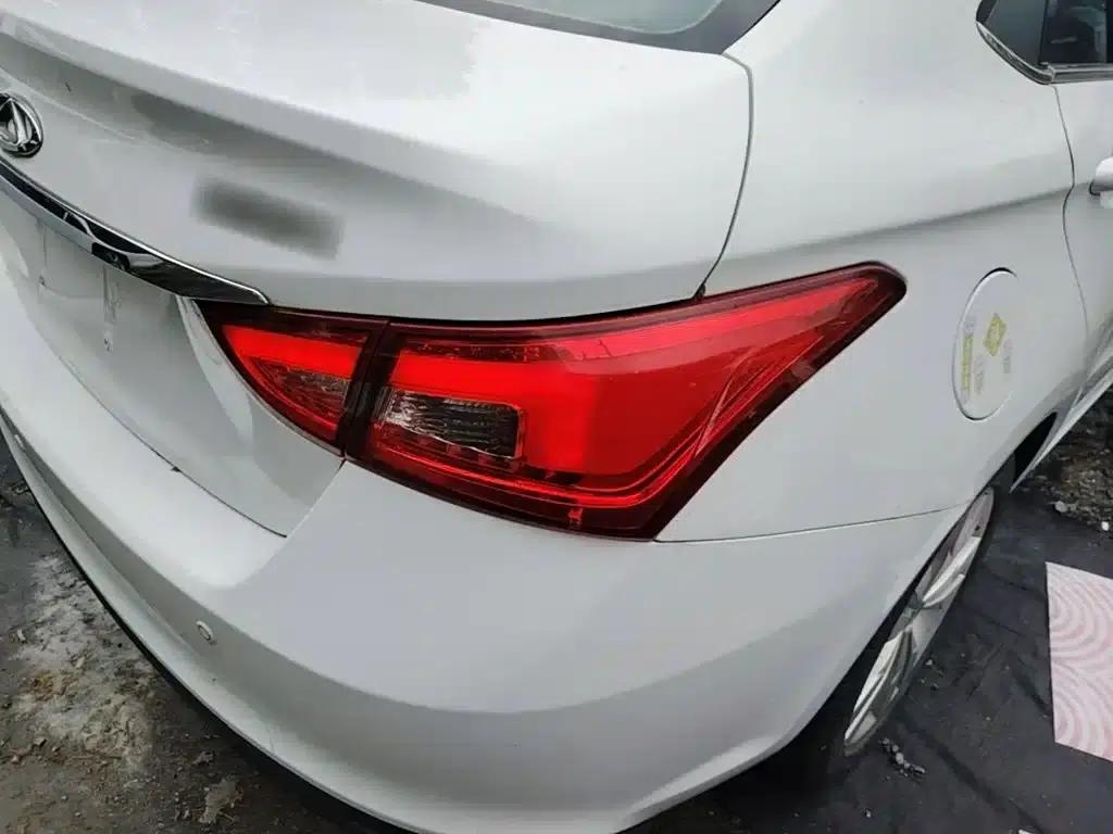 Chery Arrizo 5 2017 1.5L CVT Trendsetter Edition — миниатюра 8