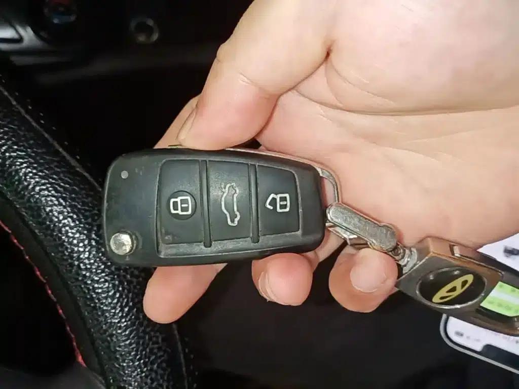 Chery Arrizo 5 2017 1.5L Manual Trendsetter Edition — миниатюра 9
