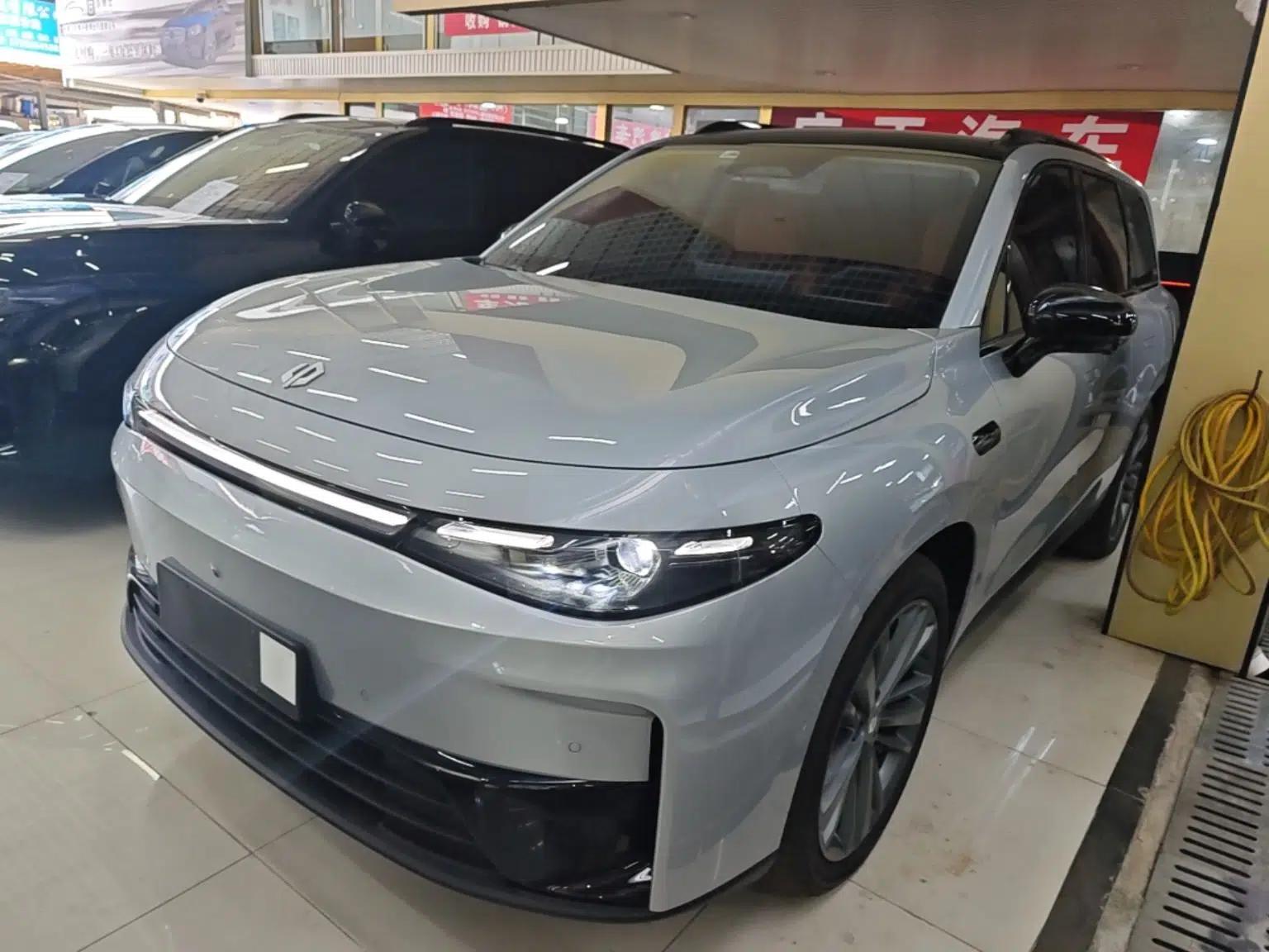 Leapmotor C16 2024 Pure Electric 520 Deluxe Edition — миниатюра 1