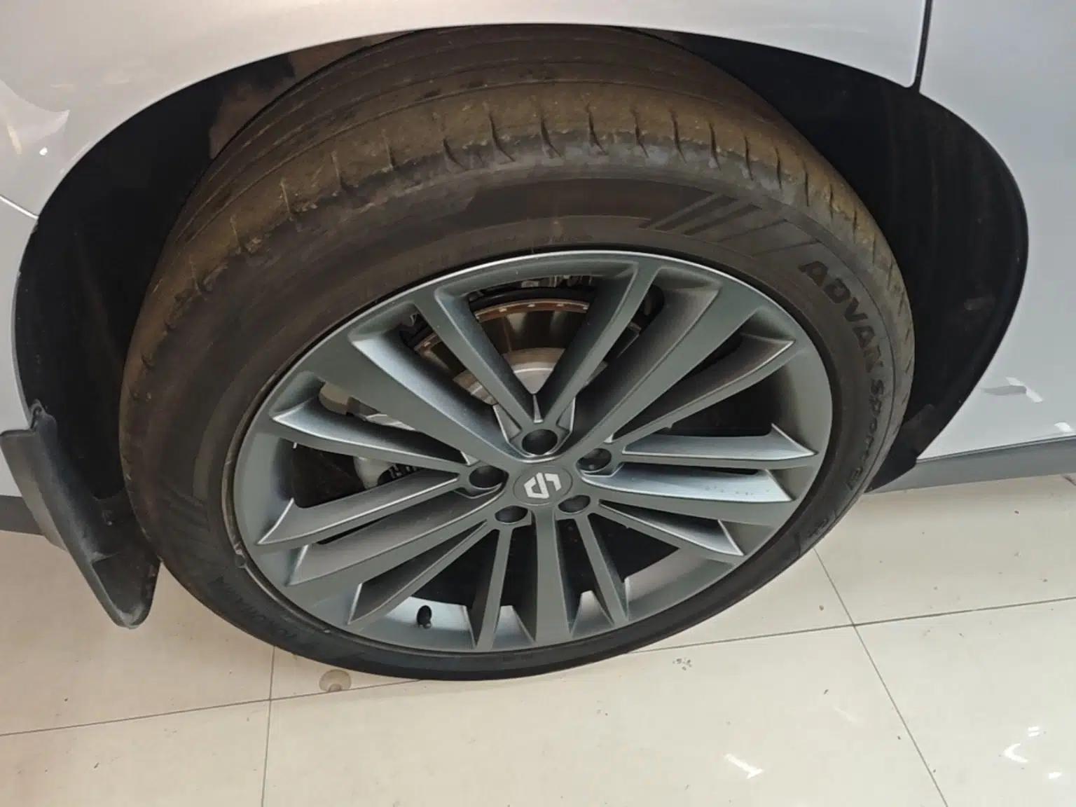Leapmotor C16 2024 Pure Electric 520 Deluxe Edition — миниатюра 11