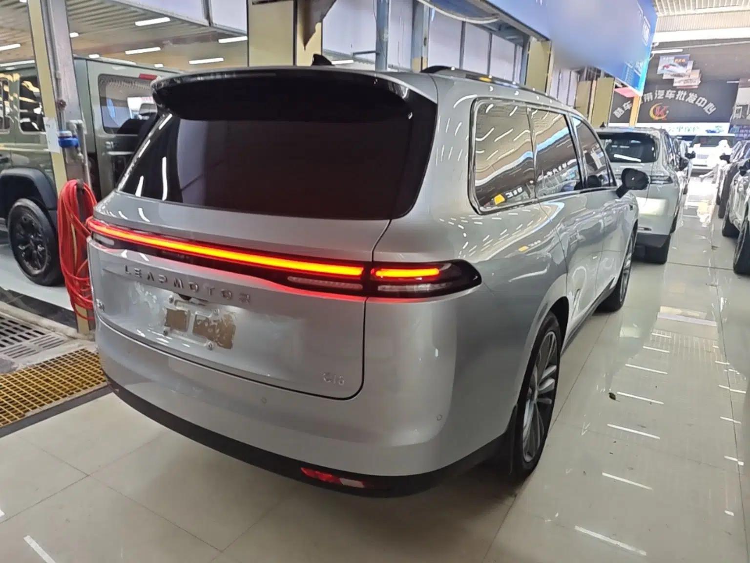 Leapmotor C16 2024 Pure Electric 520 Deluxe Edition — миниатюра 6